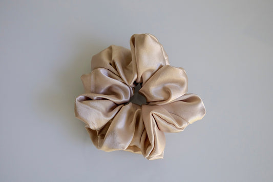 Satin Scrunchie | Elegant Champagne | medium - My Sparkling Corner