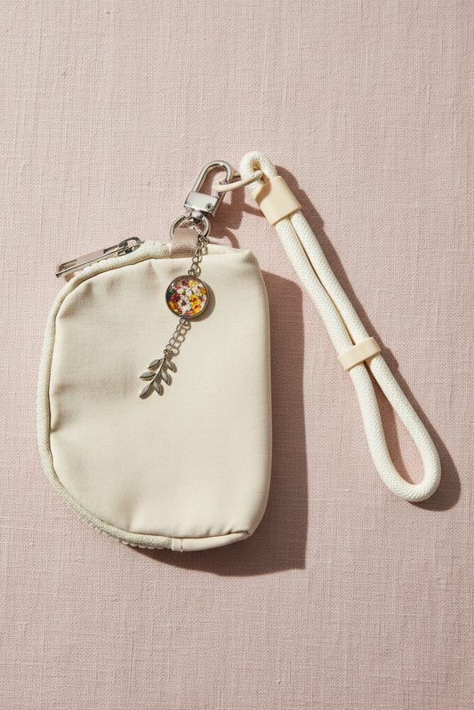 Wristlet wallet with wrist strap and with medallion that has flowers bouquet photo | silver color | My Sparkling Corner
